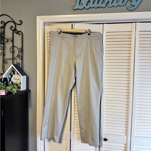 Men's Dockers Flex Comfort Classic Fit SZ 40/32‎